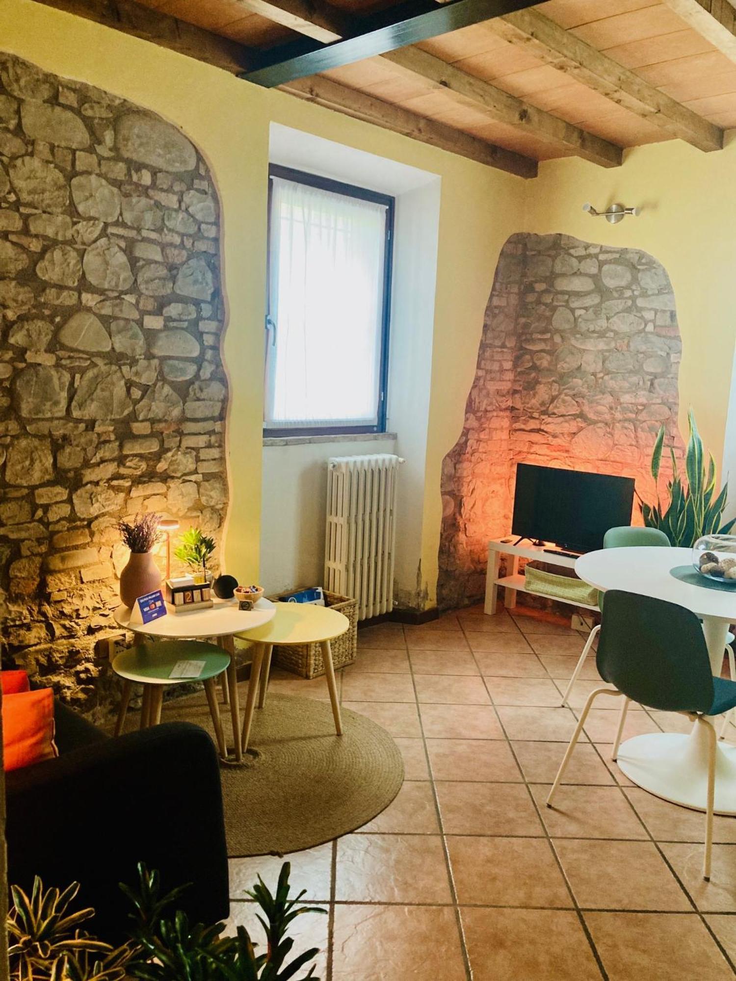 Residenza Borgo 9 Daire Collecchio Dış mekan fotoğraf