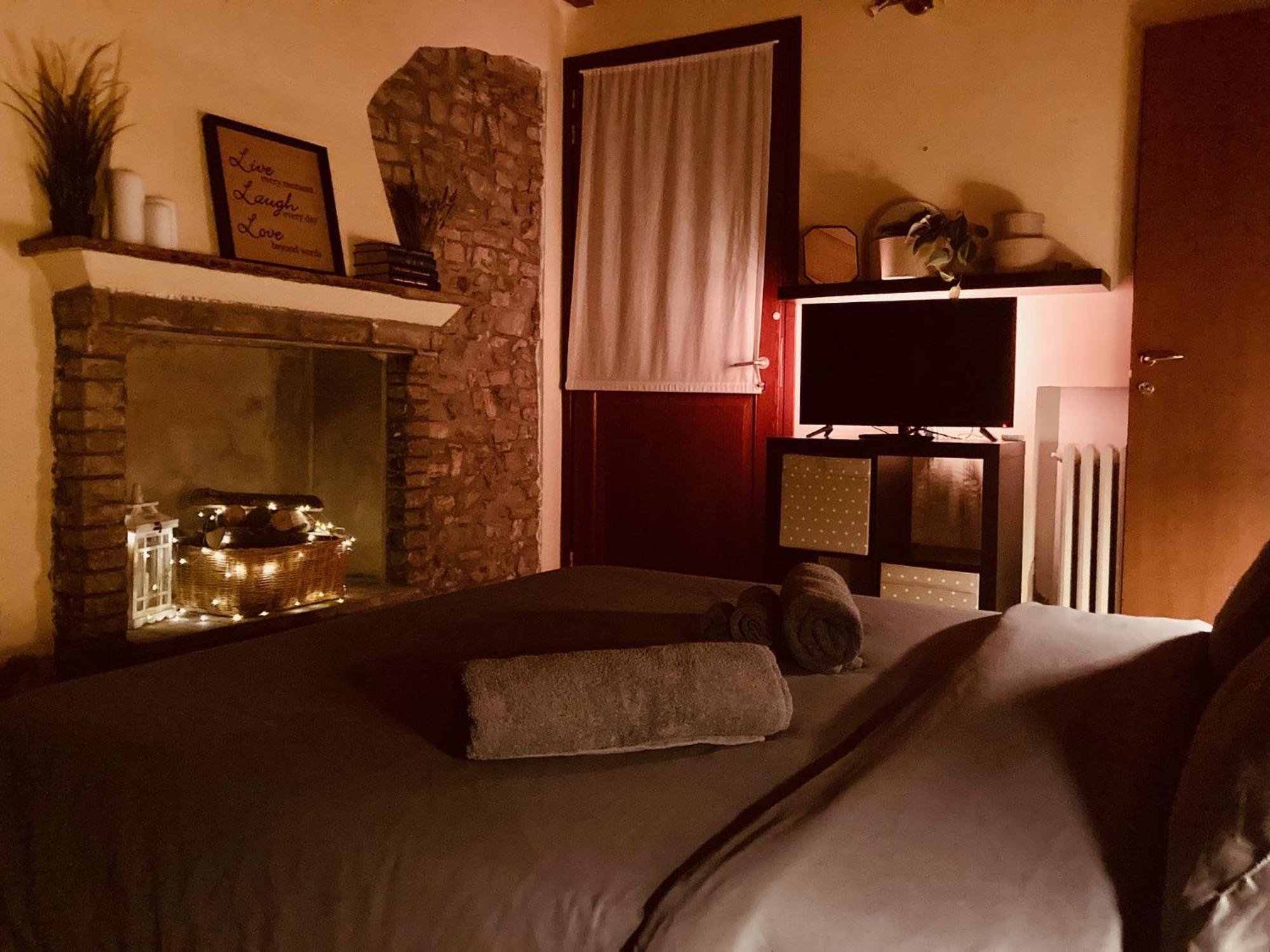 Residenza Borgo 9 Daire Collecchio Dış mekan fotoğraf